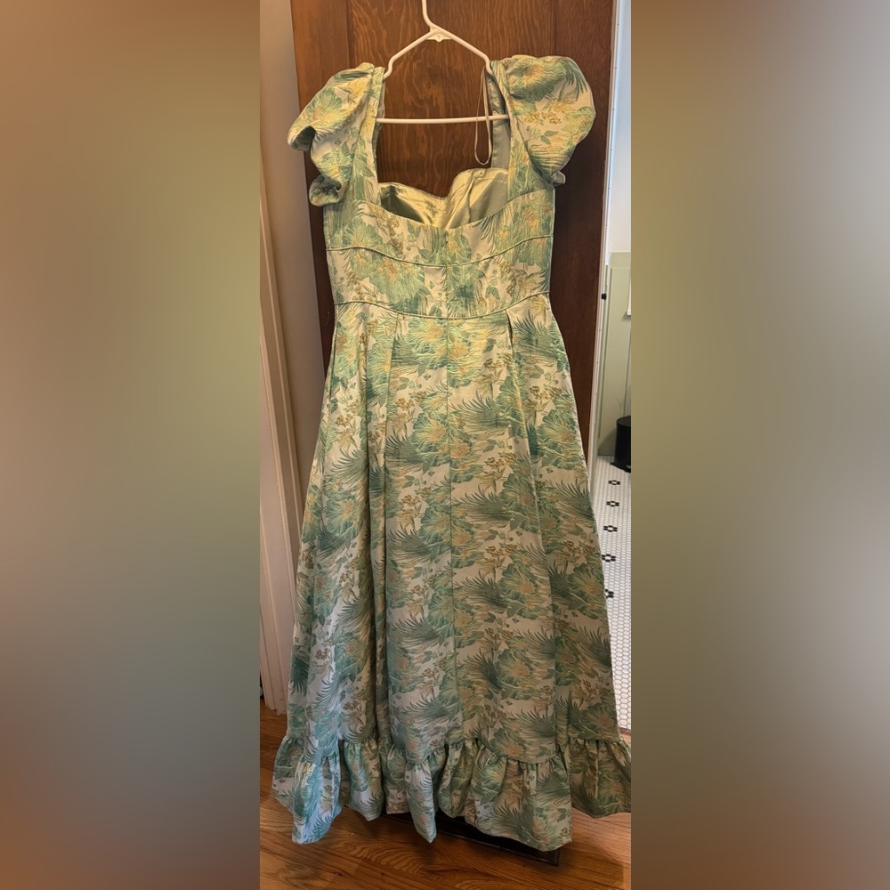 Mac Duggal Green Floral Brocade gown - 14 - Picture 7 of 13